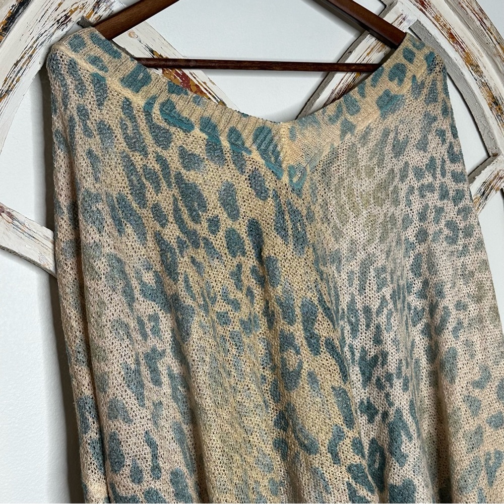 POL Boho Oversized Leopard Tie Back Sweater- Size Large EUC